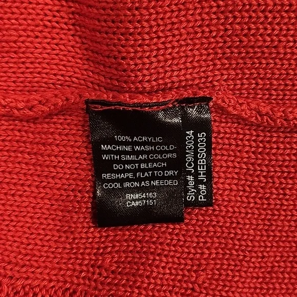 Women's Dress Sweater Cable-Knit V-Neck. - Picture 6 of 7